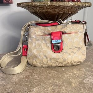 Coach Signature Pink Patent Trim Swingpack Crossbody/ Shoulder Bag